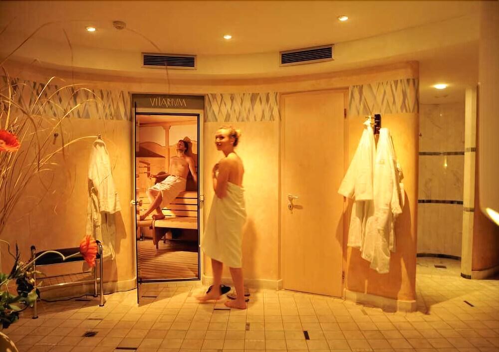 Hotel Clara Vahrn Екстериор снимка
