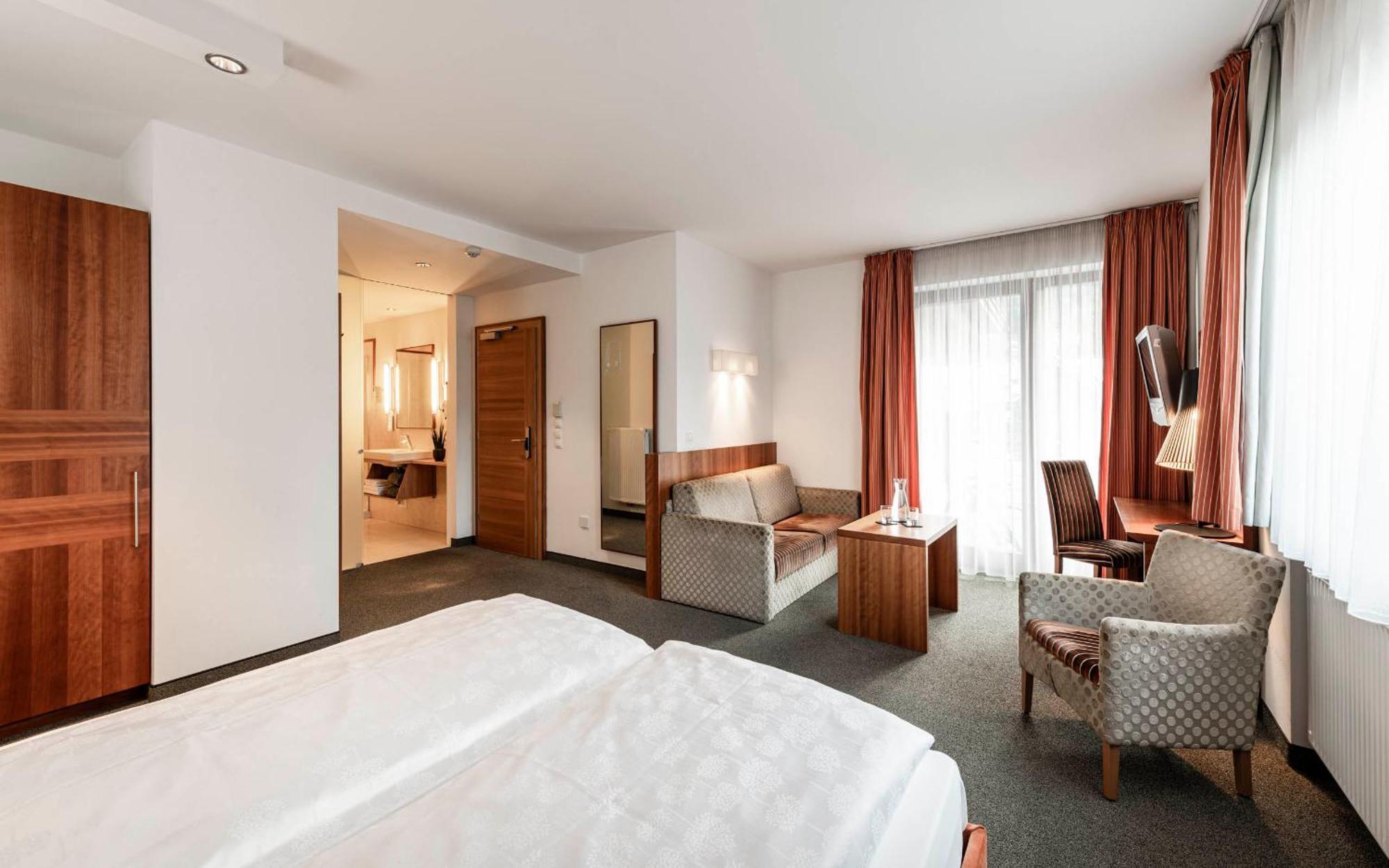 Hotel Clara Vahrn Екстериор снимка