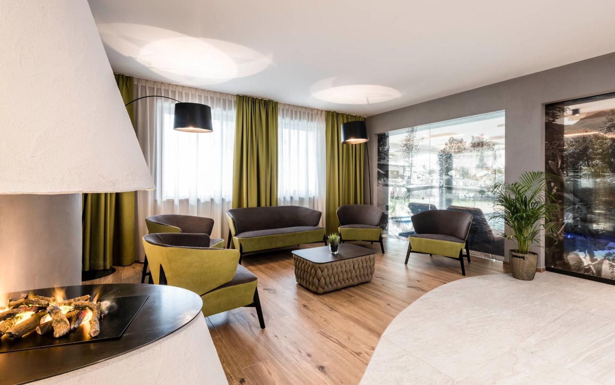 Hotel Clara Vahrn Екстериор снимка