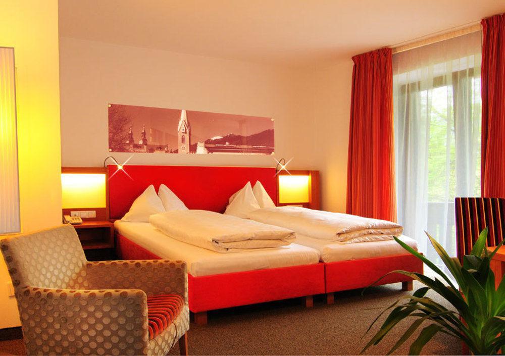 Hotel Clara Vahrn Екстериор снимка